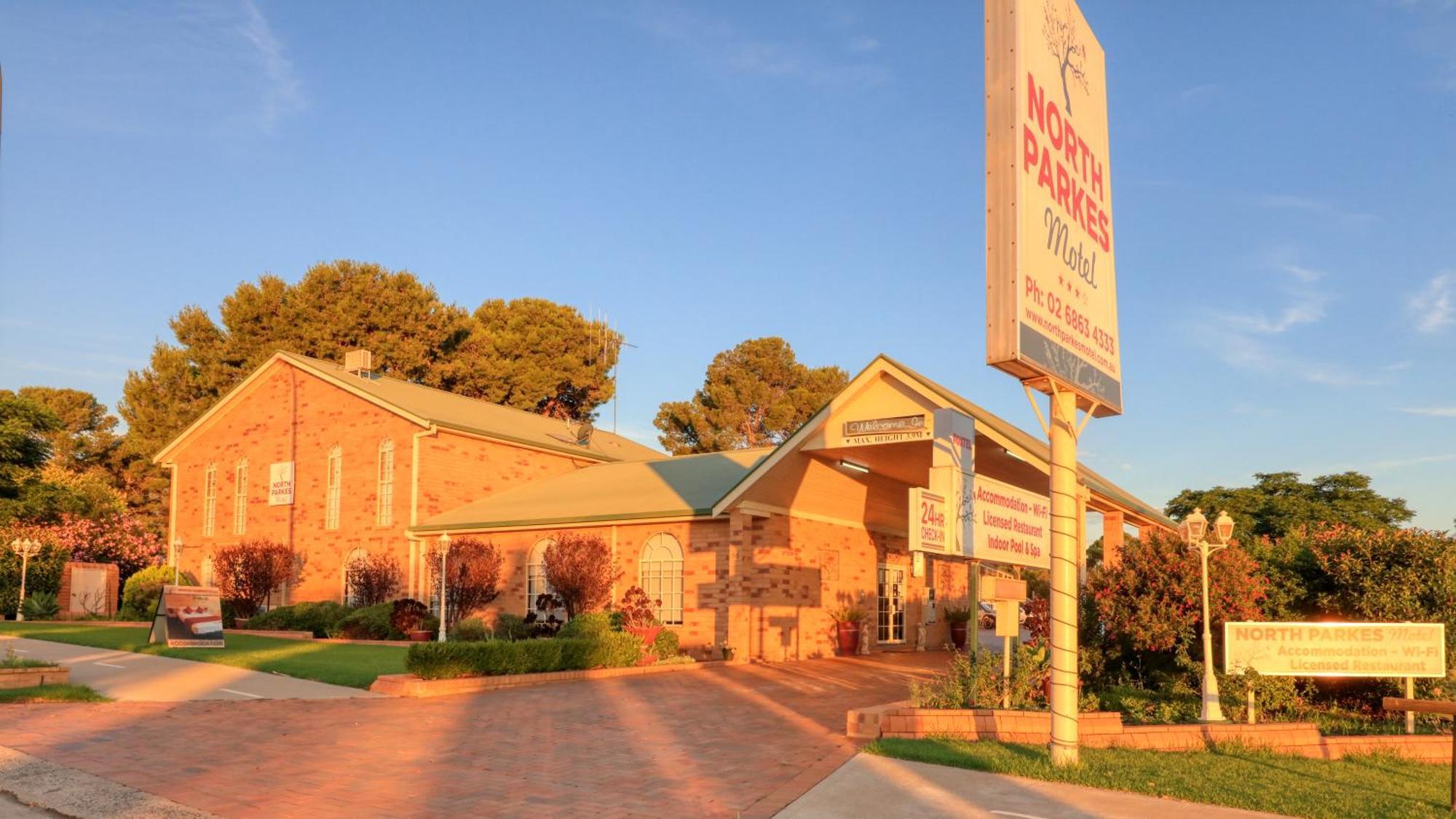 North Parkes Motel Ngoại thất bức ảnh